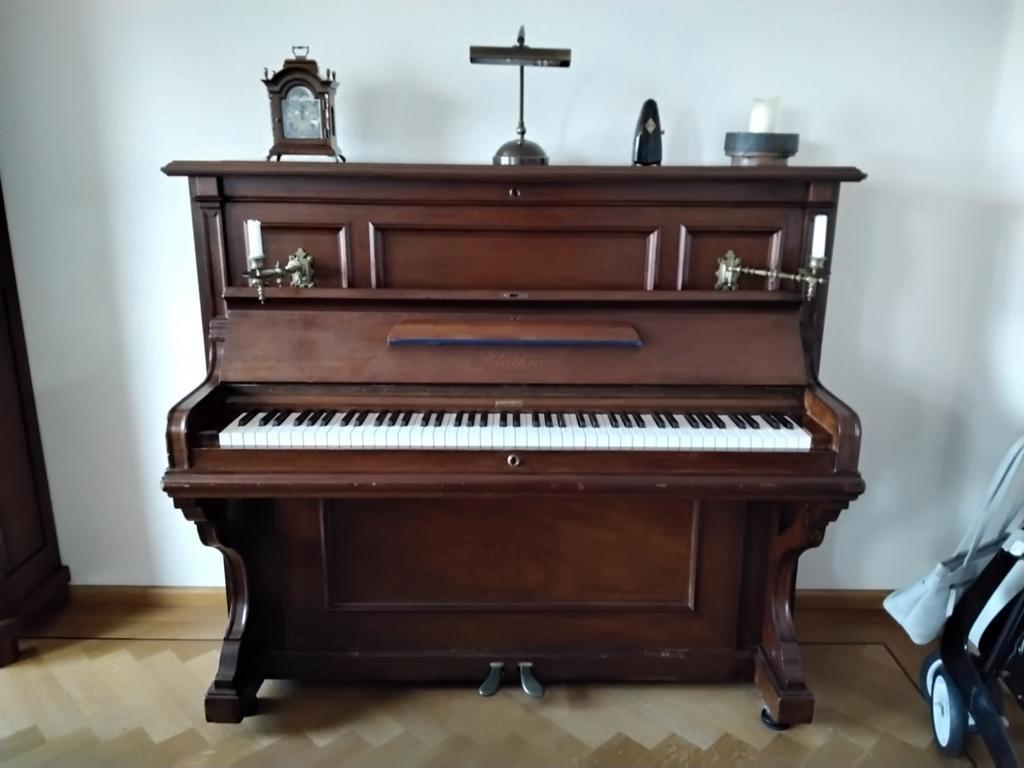 Blüthner  piano gratis af te halen