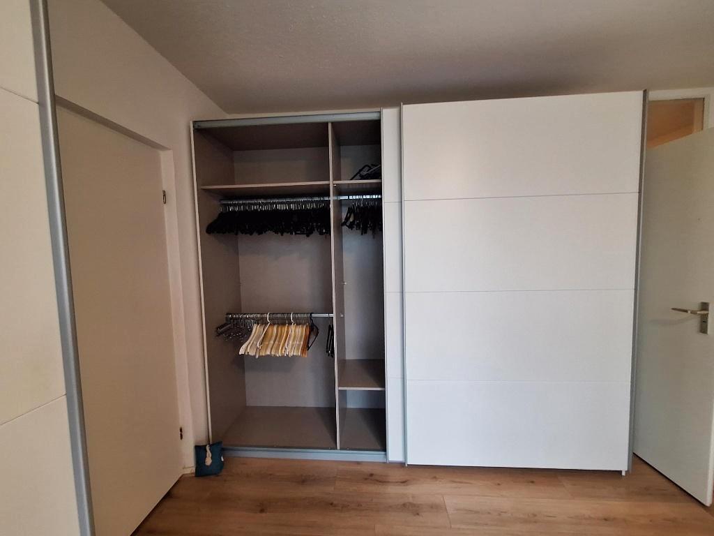 3 HACO Schuifdeurkasten wit