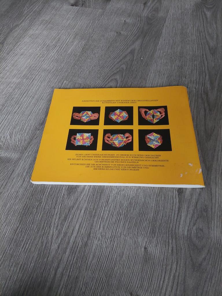 ESCHER, boek met 40 kaleidoscopen