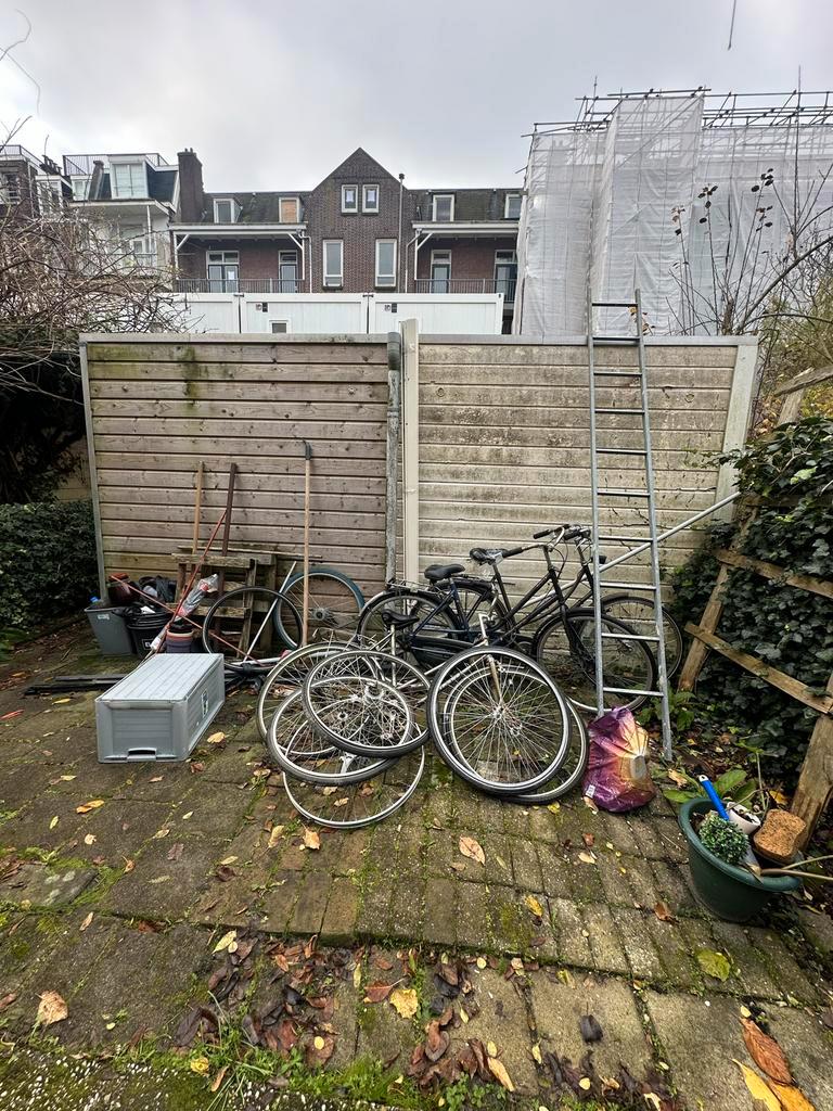 GRATIS 3 fietsen & accessoires morgen in Adam OOST