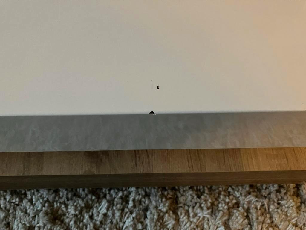 GRATIS mooie salontafel hoogglans wit en blank hout