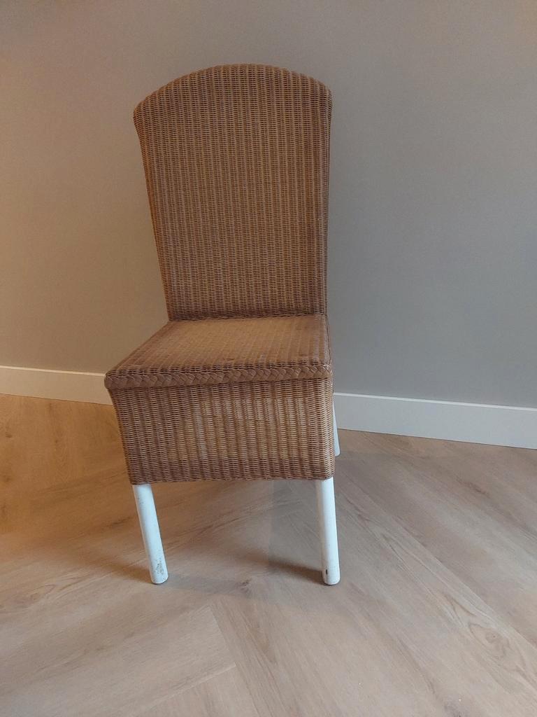 Gratis 3 Rotan Stoelen