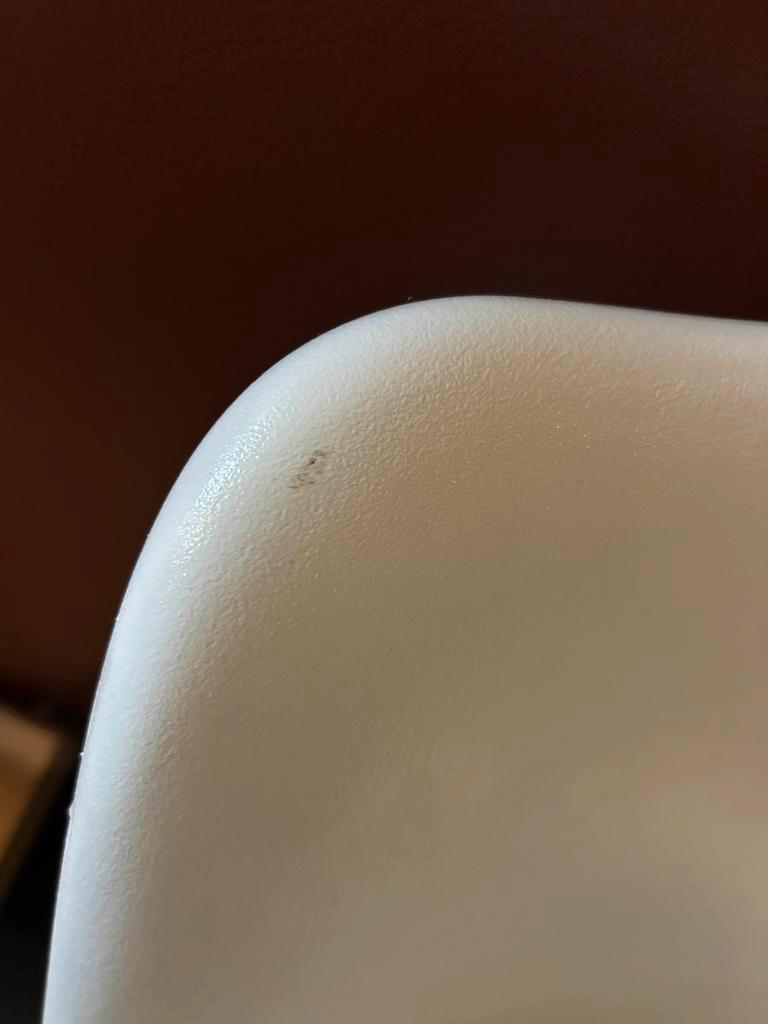 Gratis af te halen: eetkamerstoelen