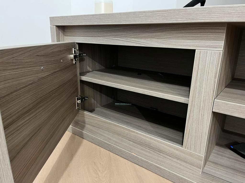 Tv kast moet weg zo goed als nieuwe