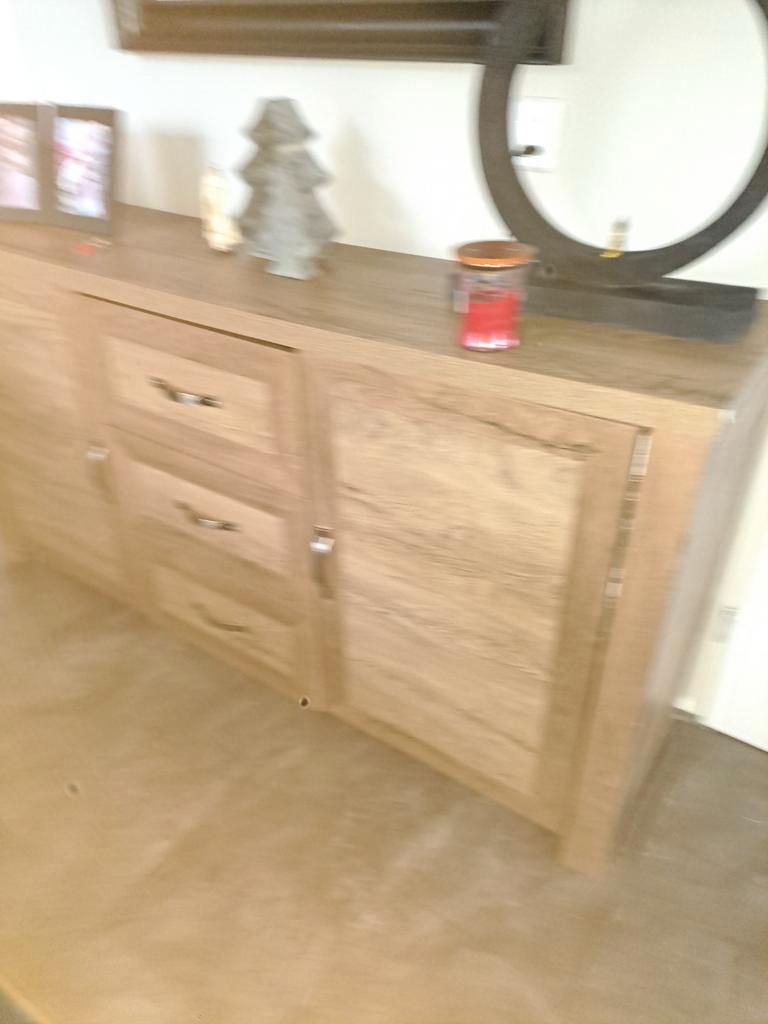 Mooie dressoir kast165 breed 85 hoog  40diepte gratis  afhal