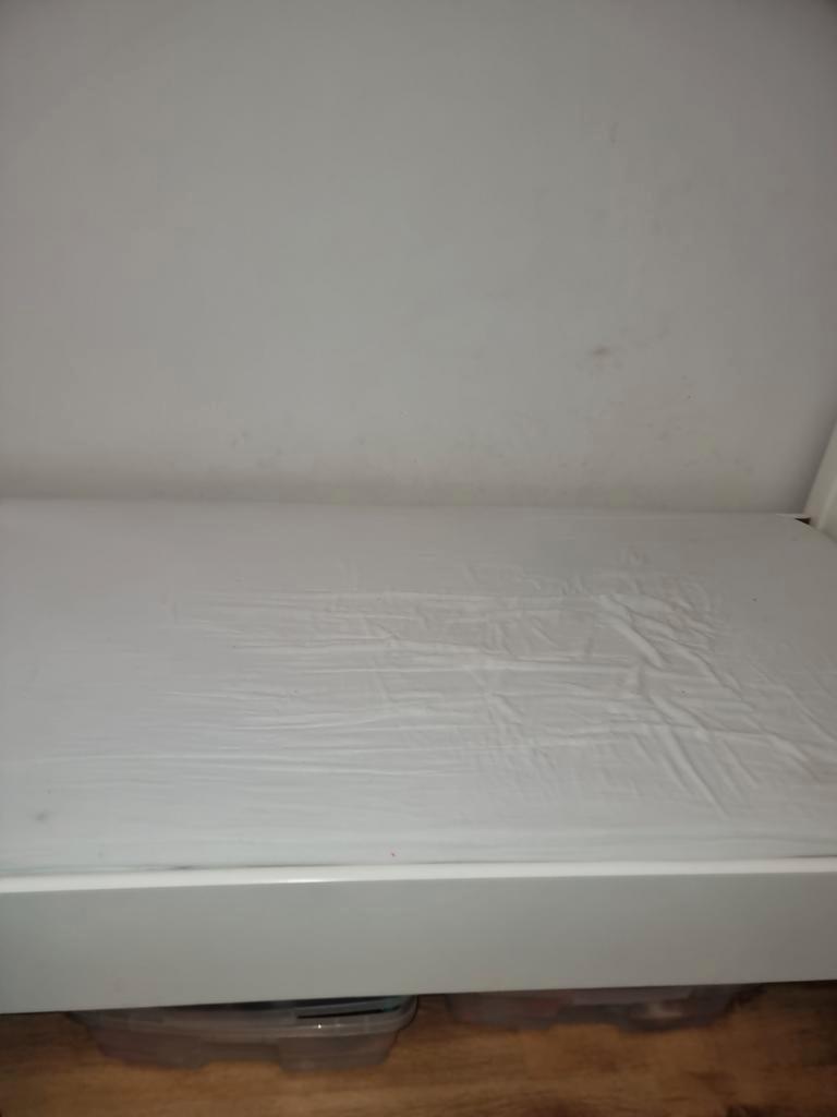 Eenpersoonsbed 90x200