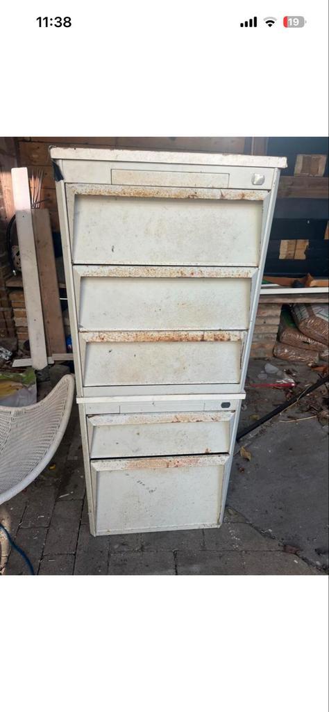 Stalen kast voor schuur of garage