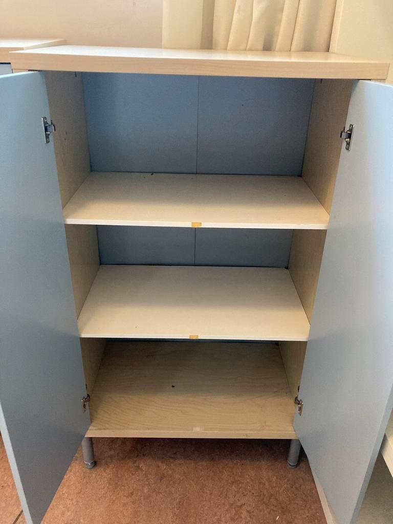 GRATIS: Twee IKEA kasten