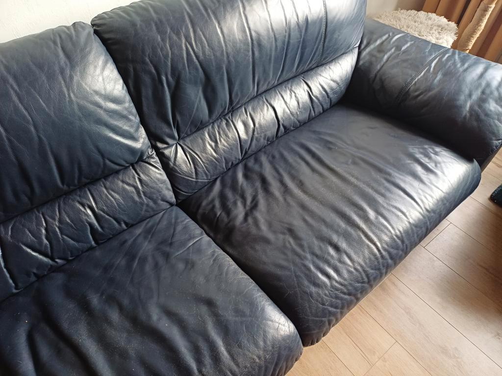 GRATIS!! 1 bank en 2 fauteuls.