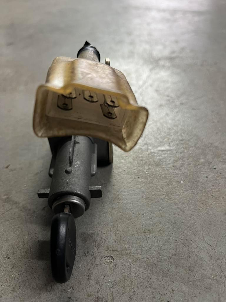 KYMCO - CONTACTSLOT.