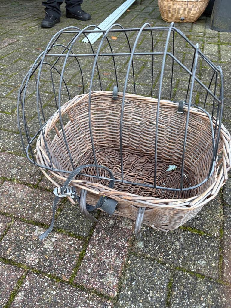 Fietsmand voor honden