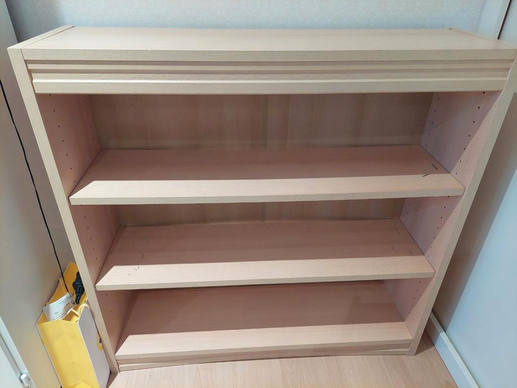 Boekenkast met 3 planken