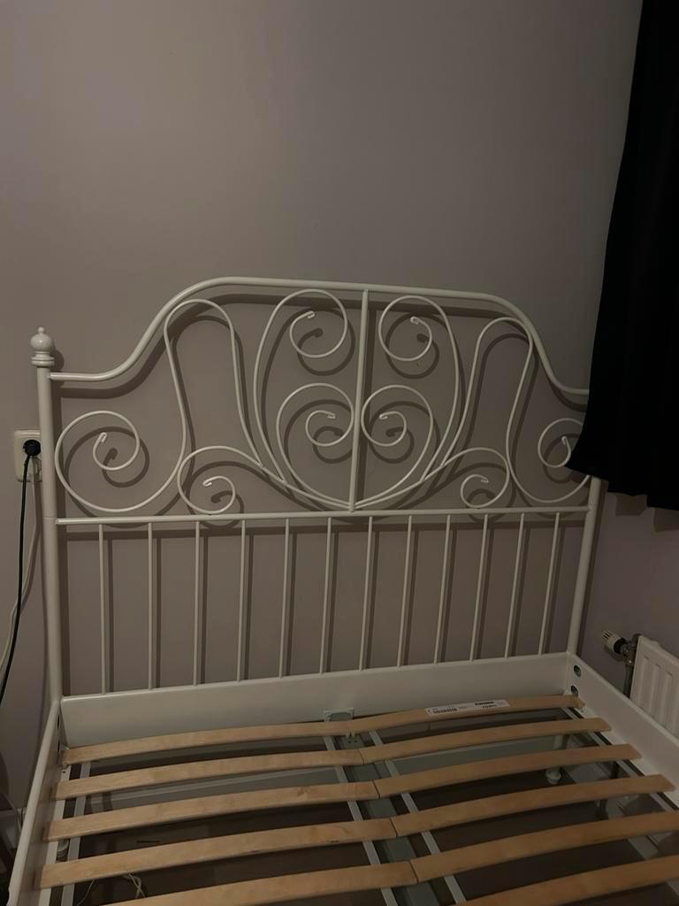 Ikea Leivrik Bed 140x200 met lattenbodems
