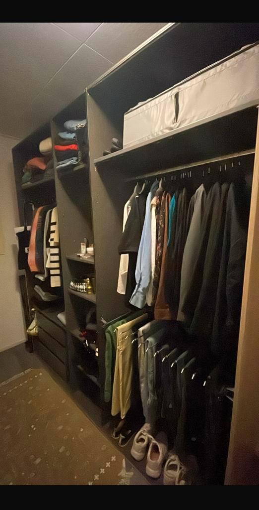 Kledingkast (gratis afhalen)