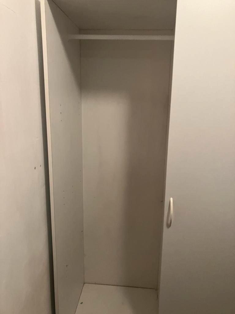 Witte schuifdeur kast gratis af te halen