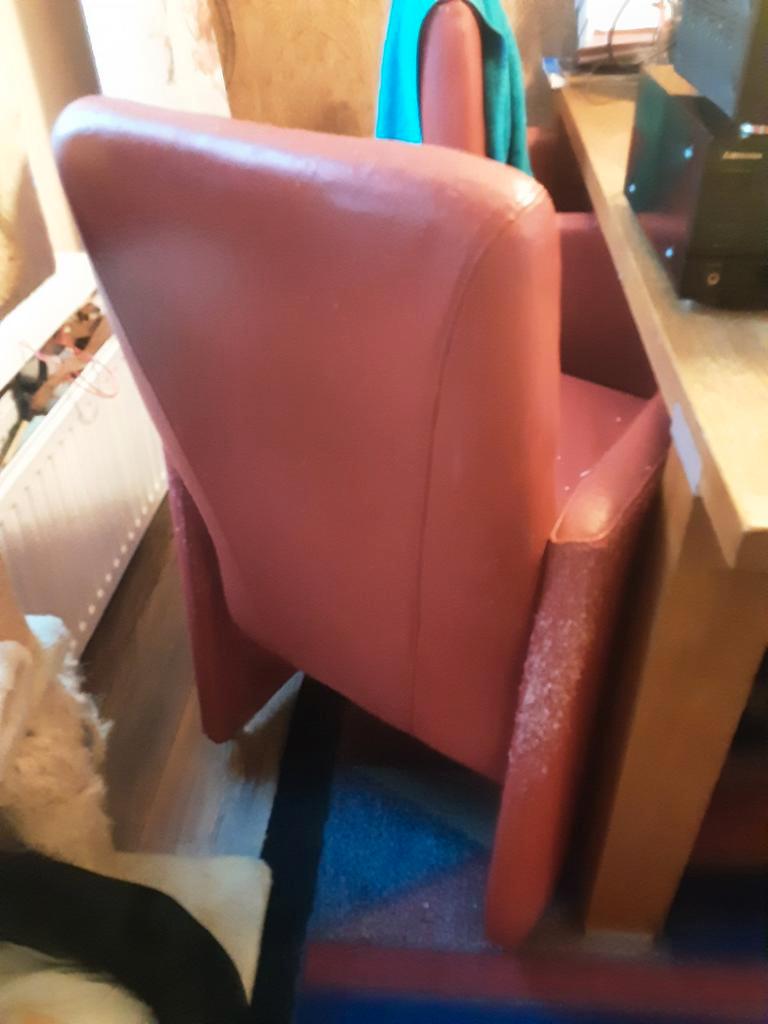 Eetkamerstoelen 4 stuks.