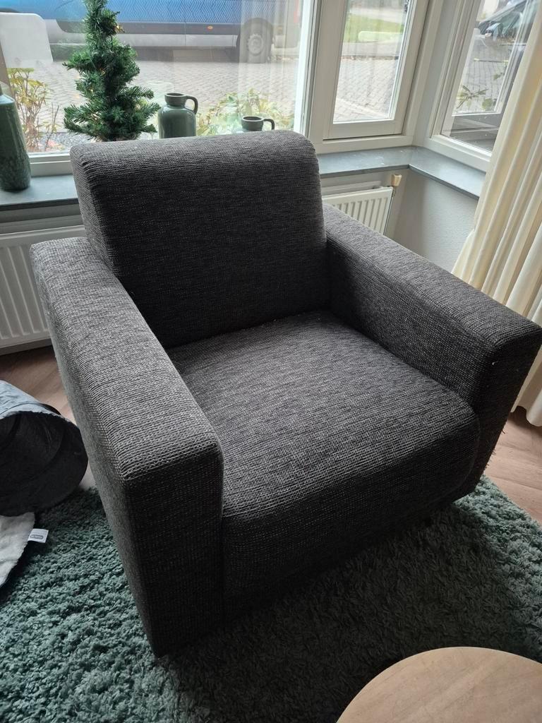 Stevige en ruime bank + stoel grijs
