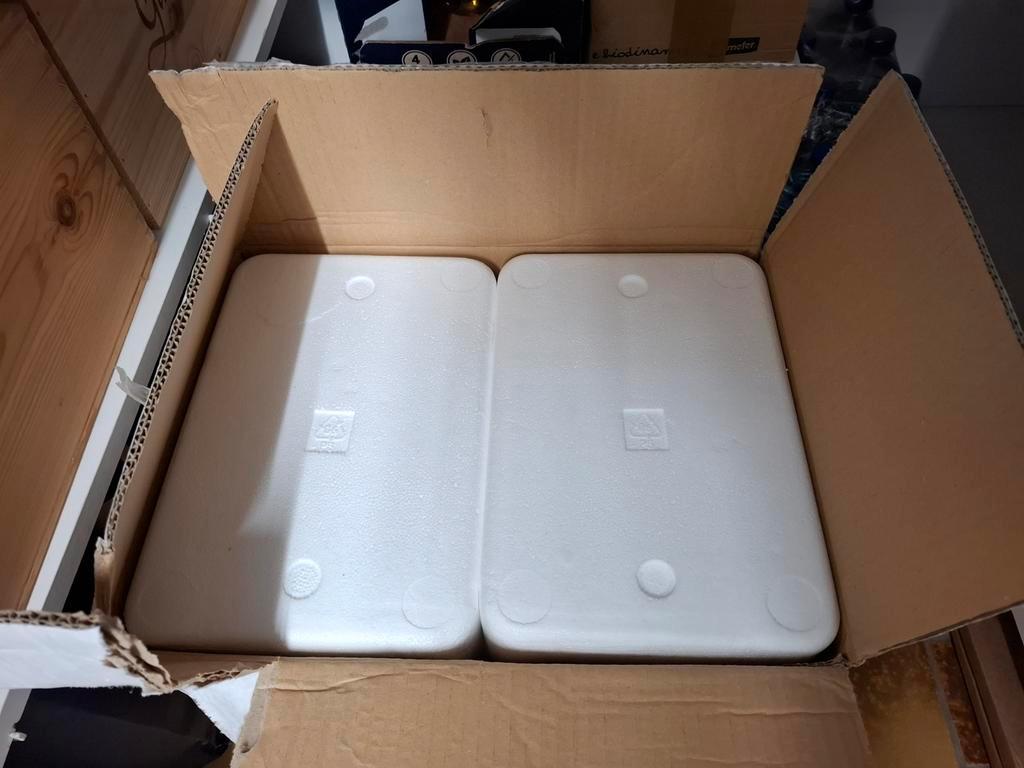 2 Piepschuim Dozen voor Flessenverpakking