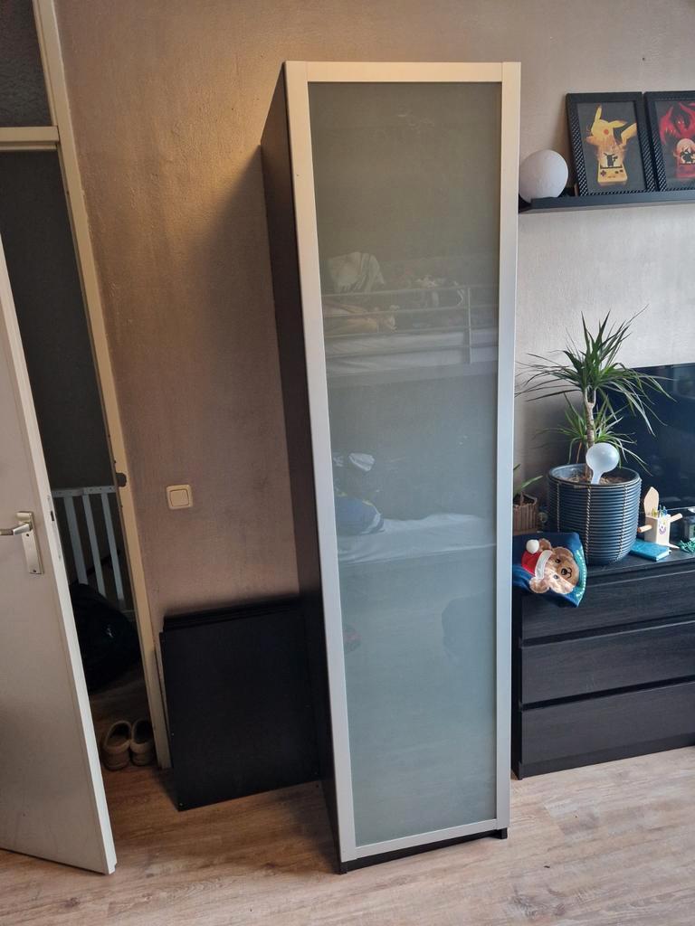 Ikea Kast - Stijlvol en Praktisch gratis afhalen