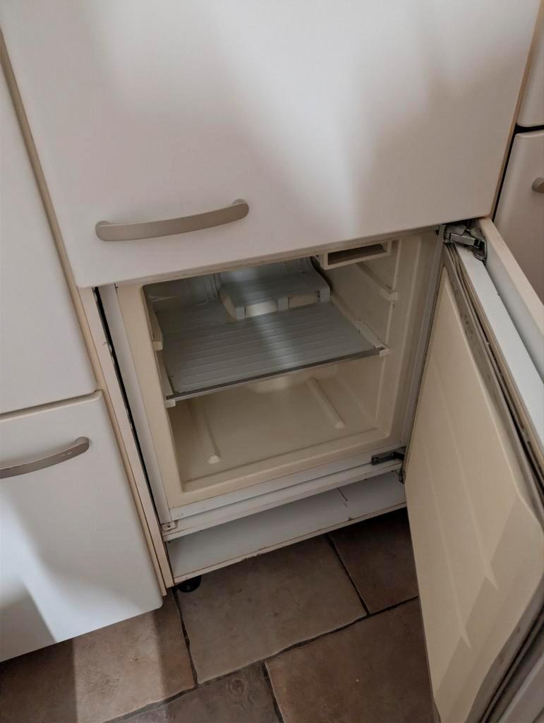 Gratis Keuken (zonder spoelbak)