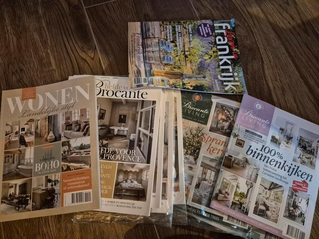 Verschillende brocante tijdschriften