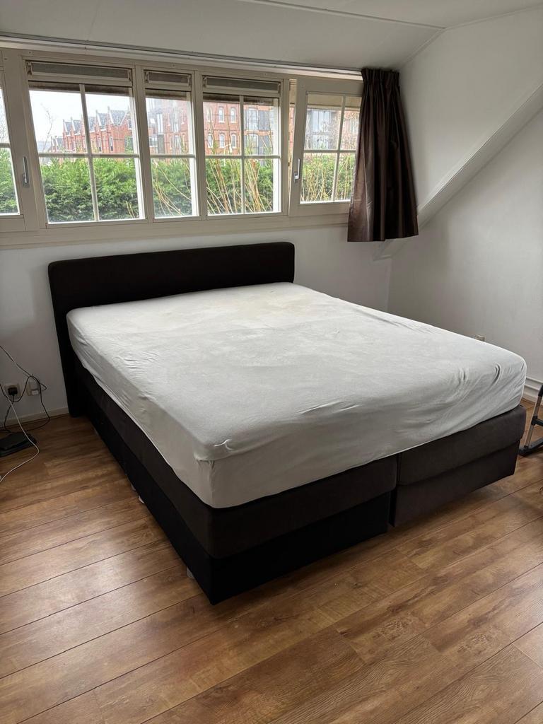 Gratis boxspring 160x210 - snel ophalen!