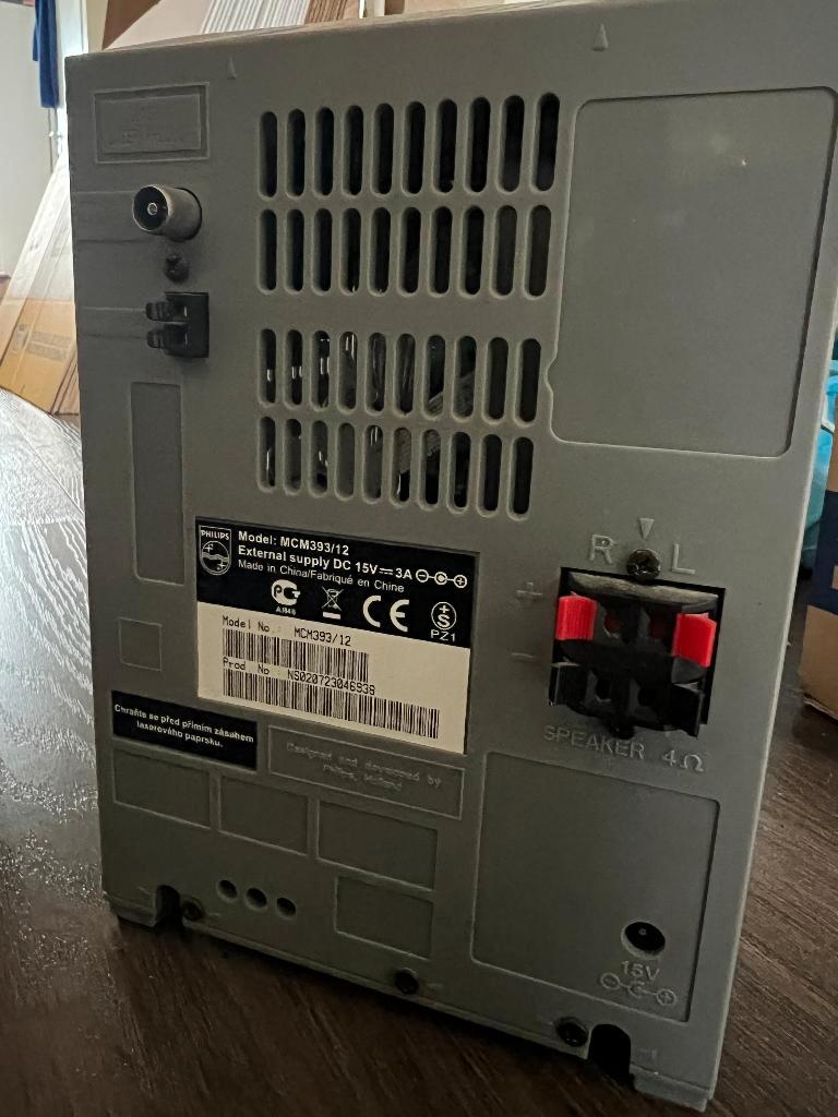 Philips Stereo met 2 Speakers - gratis