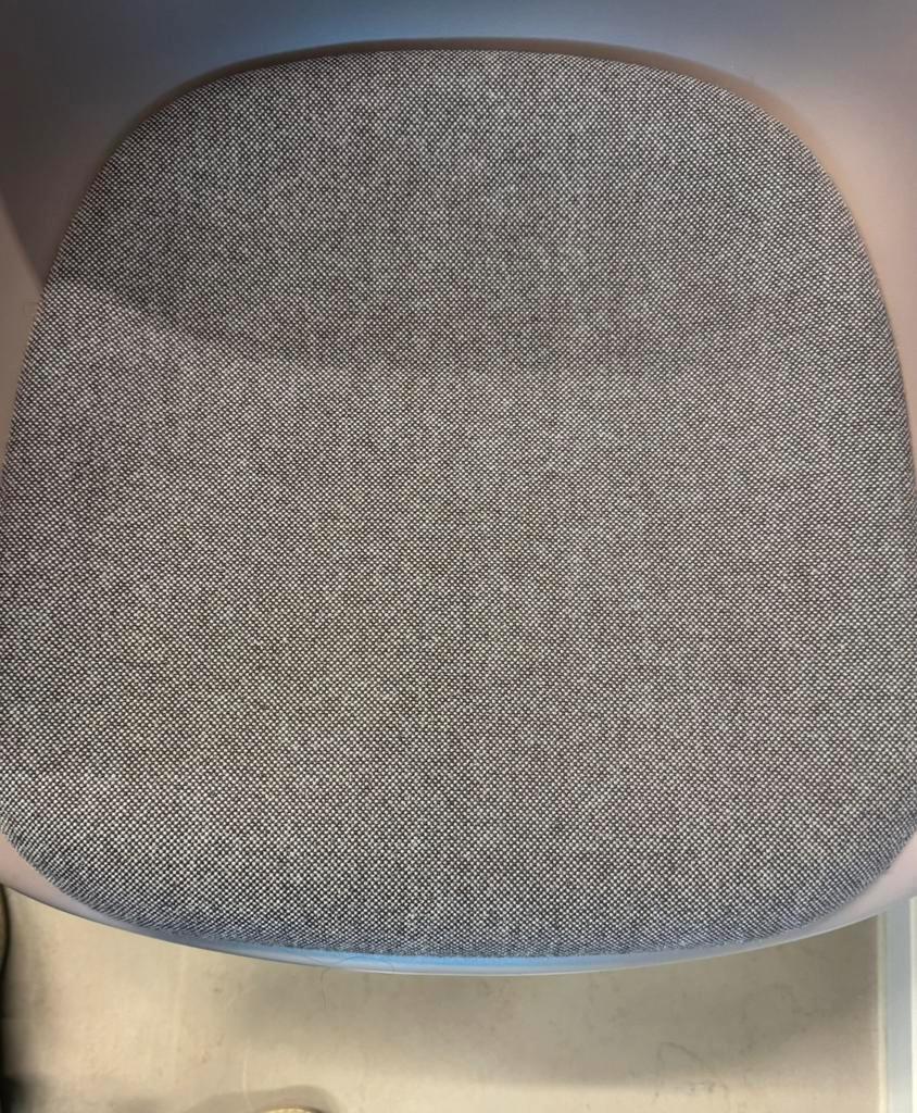 VITRA AMEA KUIPSTOEL