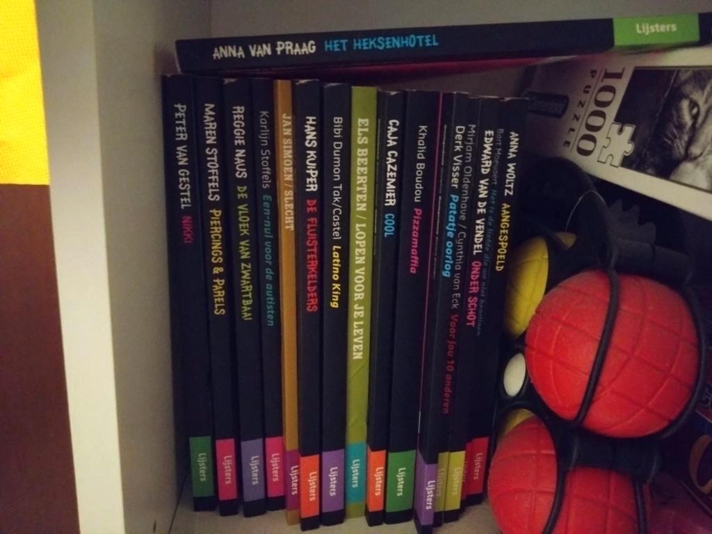 58 kinder en tiener boeken ( gratis op te halen)