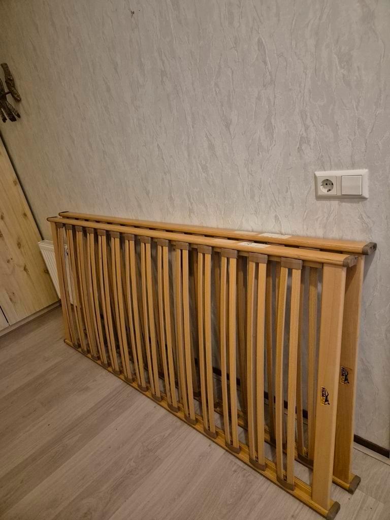 Gratis lattenbodem (90x200) (afhalen 19/12 tussen 14 en 15u)