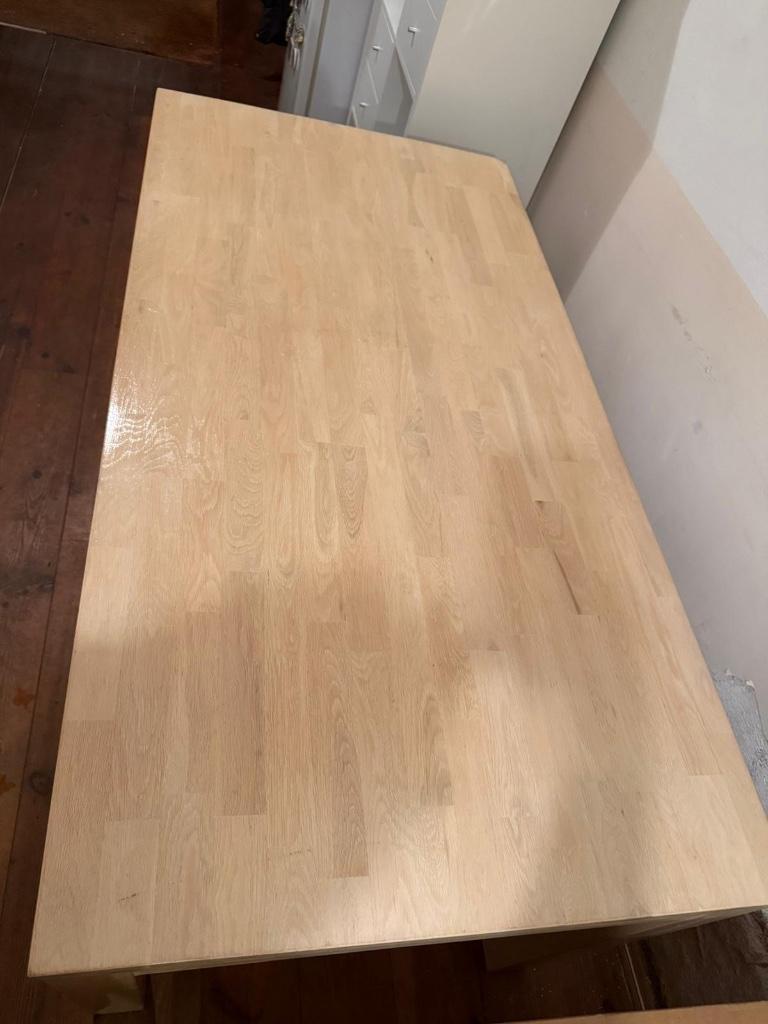 Eet-/woonkamer tafel