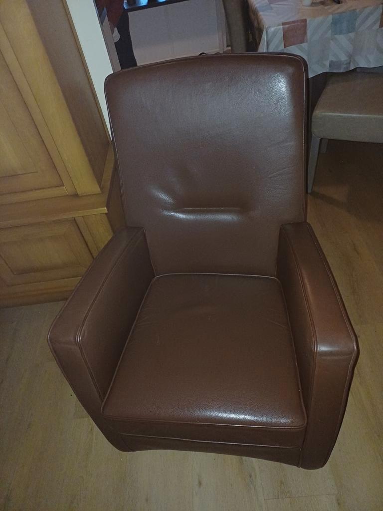 Leren fauteuil in goede staat