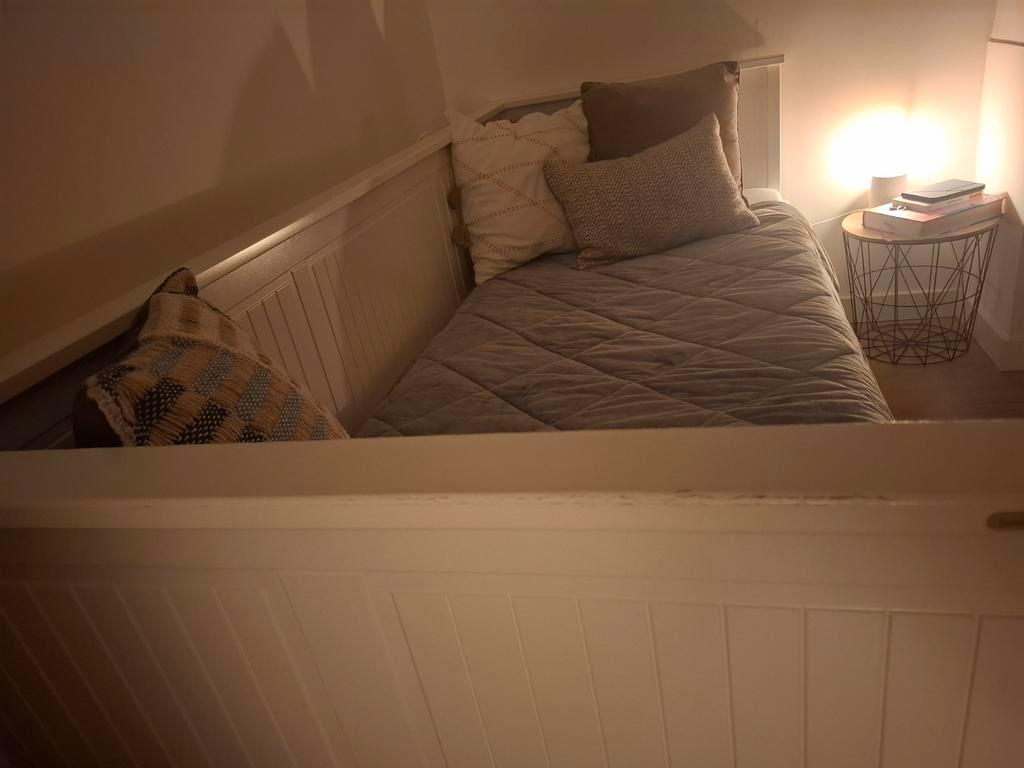 Ikea Hemnes bedbank (uitschuifbaar) - Gratis ophalen!