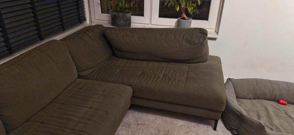 Groene hoekbank - gratis af te halen