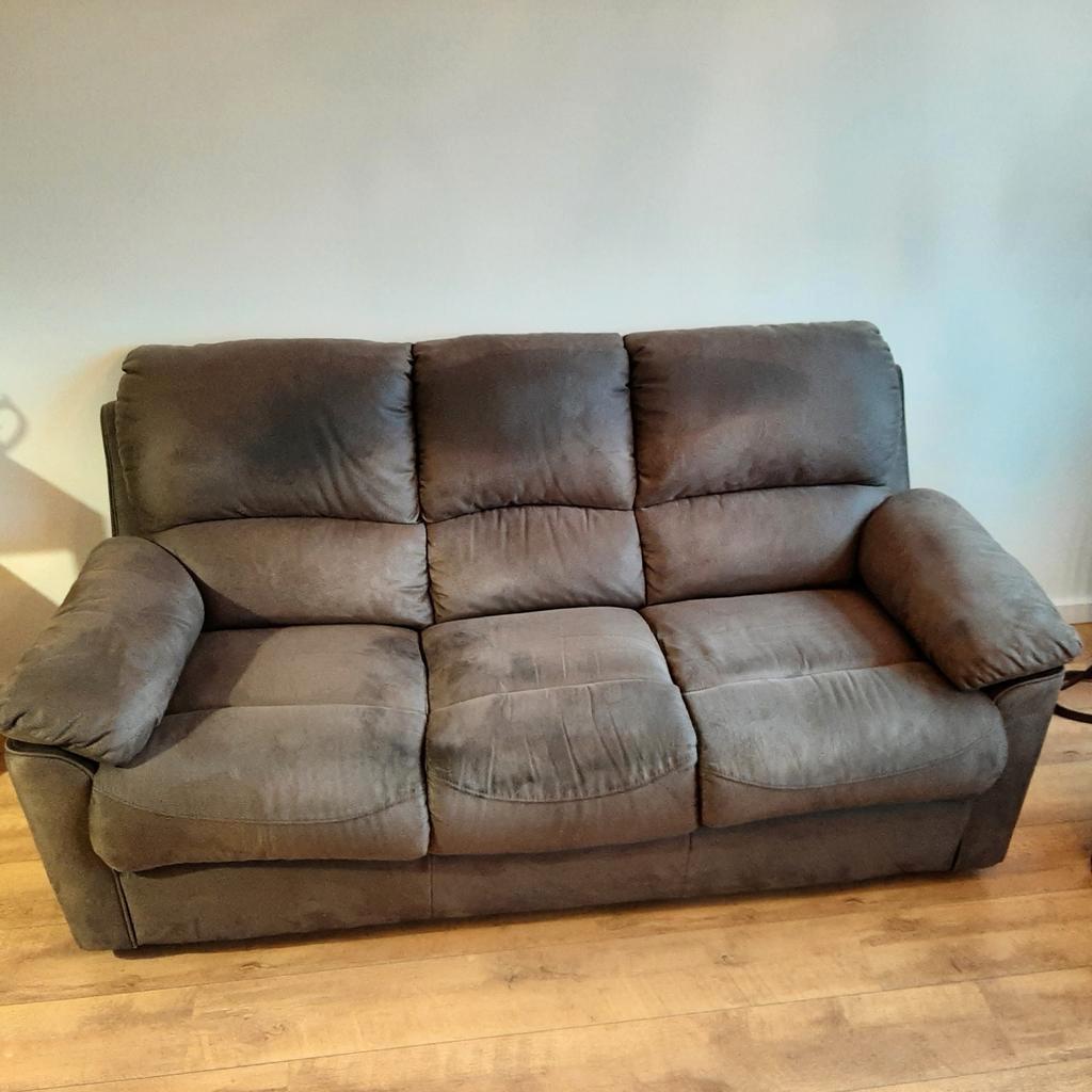 3-zits suède bank - gratis af te halen in Eindhoven