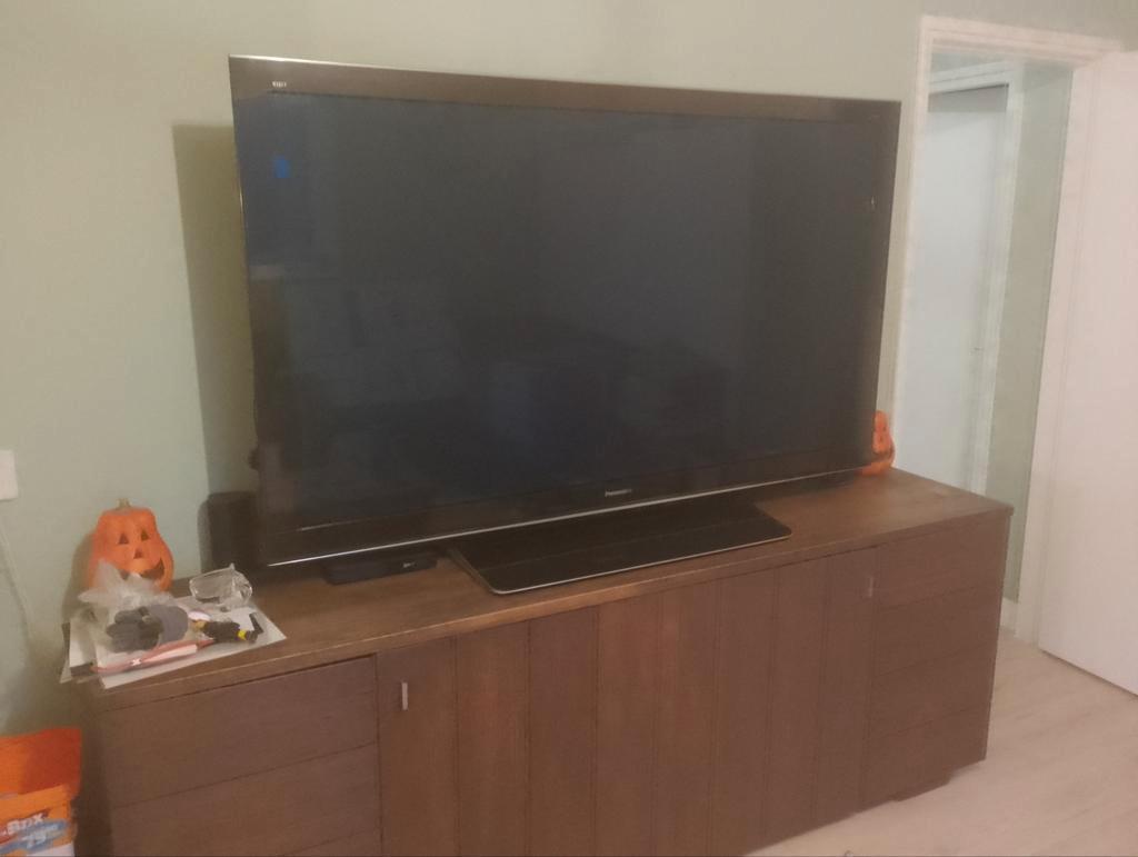 Panasonic 65 inch Plasma TV - Gamekamer Topper!