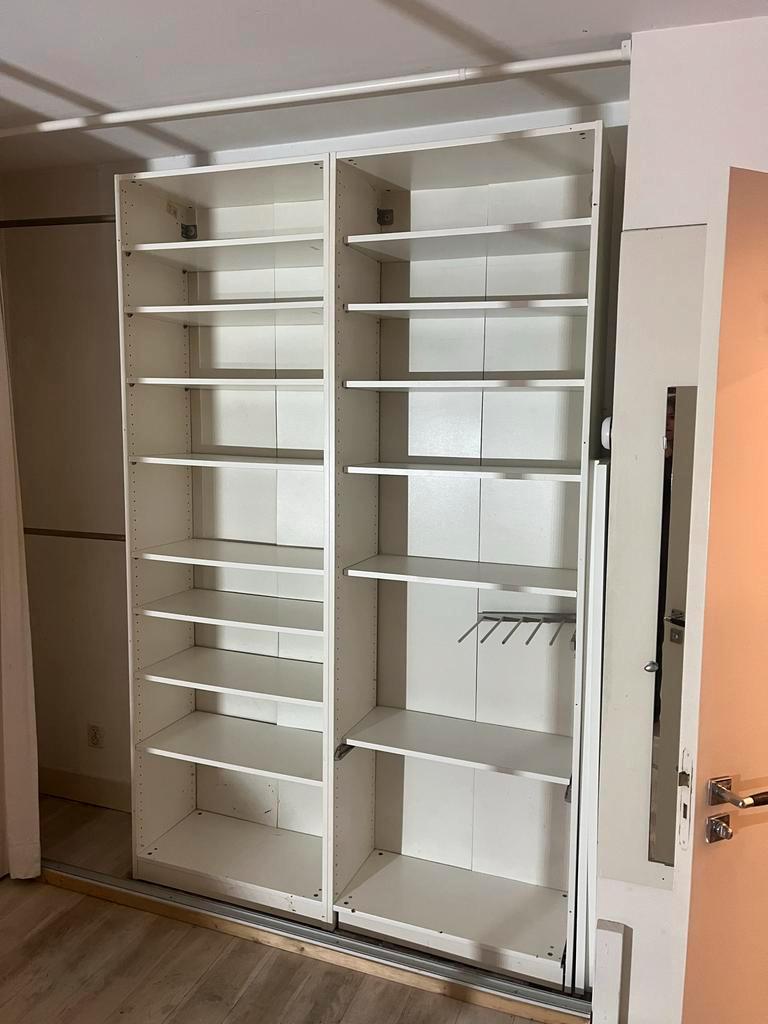 Twee gratis Billy kasten