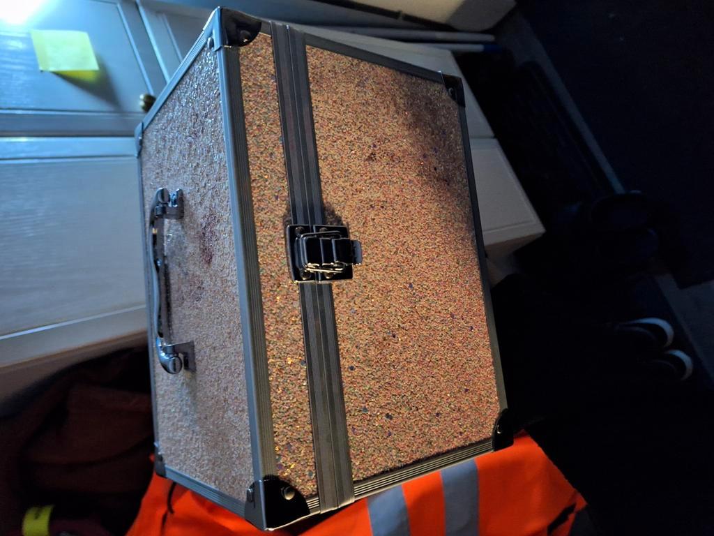 Meerdere spullen, 2 lampen, make up ,honden kussen, GRATIS