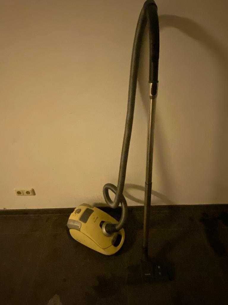 Miele S4211 Stofzuiger - Gratis