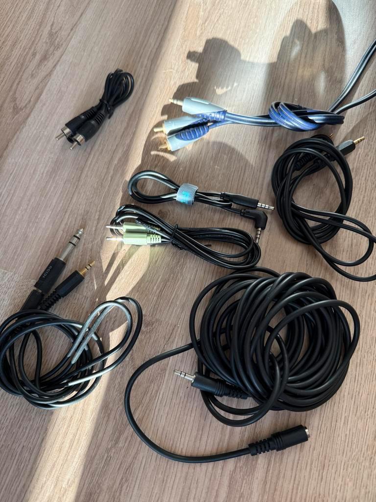 Diverse Audiokabels - Scart, Luidspreker, etc.