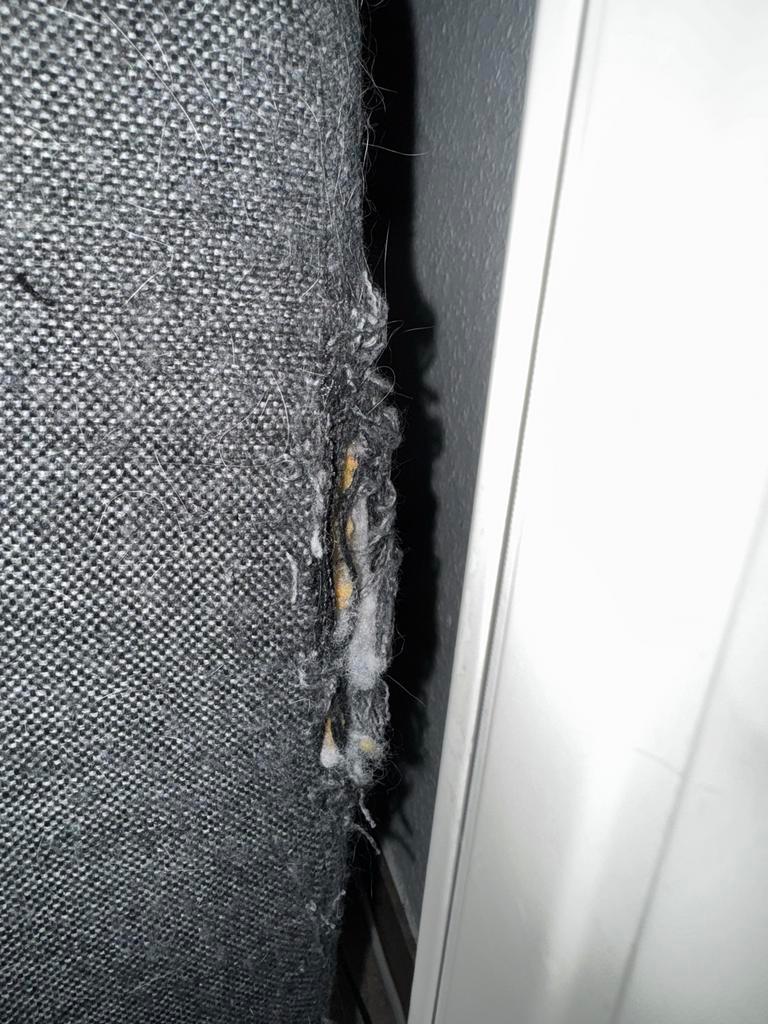 Hoekbank met gebruikerssporen