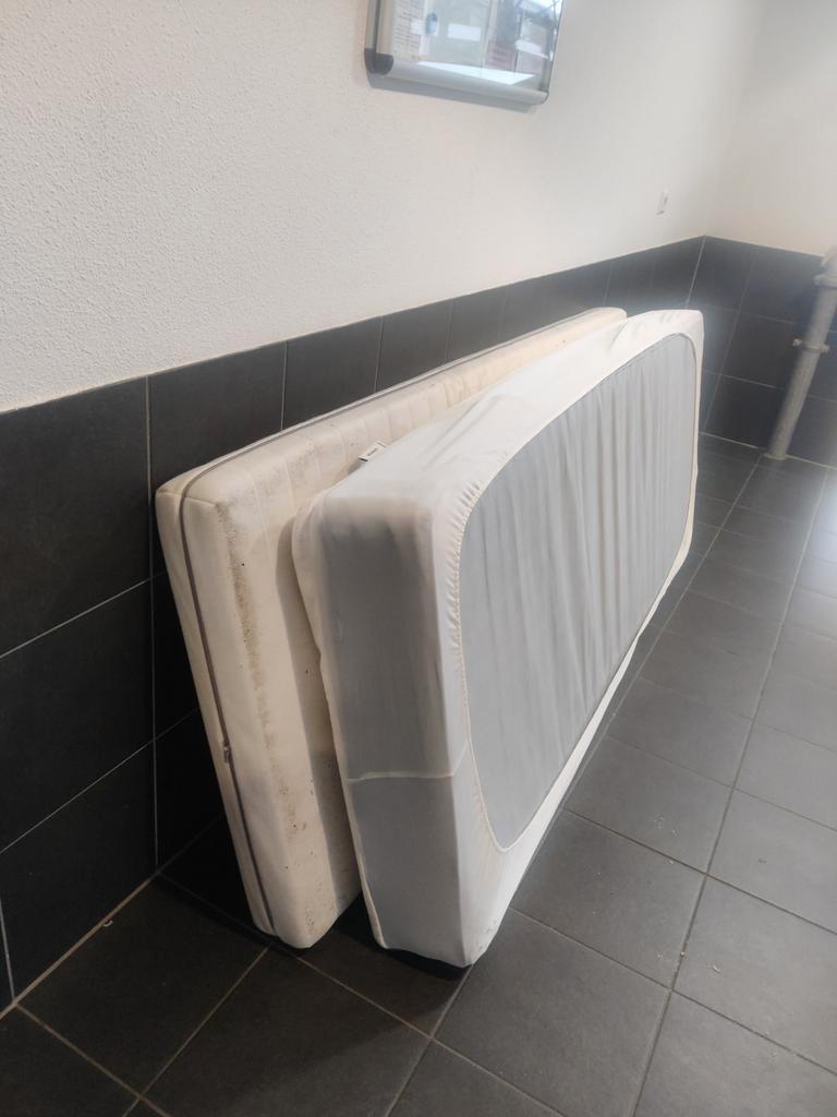 Gebruikte Matras - must go now