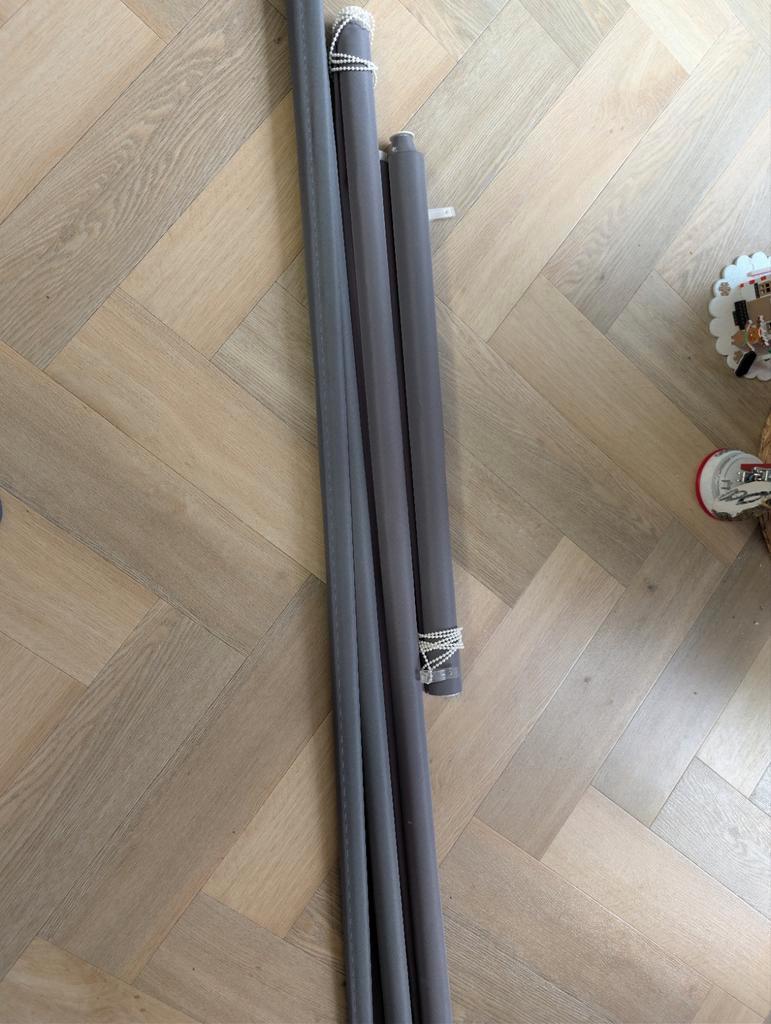 Gratis 3 rolgordijnen verduisterend