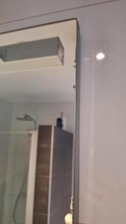 Gratis badkamerspiegel met verlichting