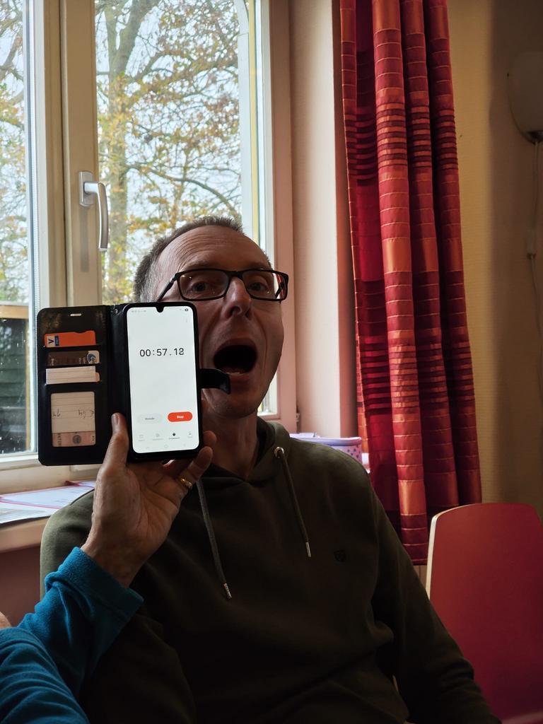 Kledingkast met deuren en lades