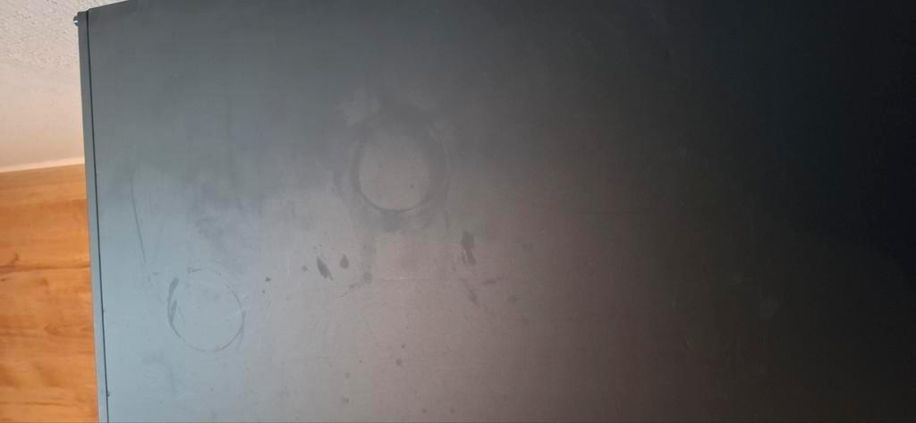 GRATIS: sidetable zwart