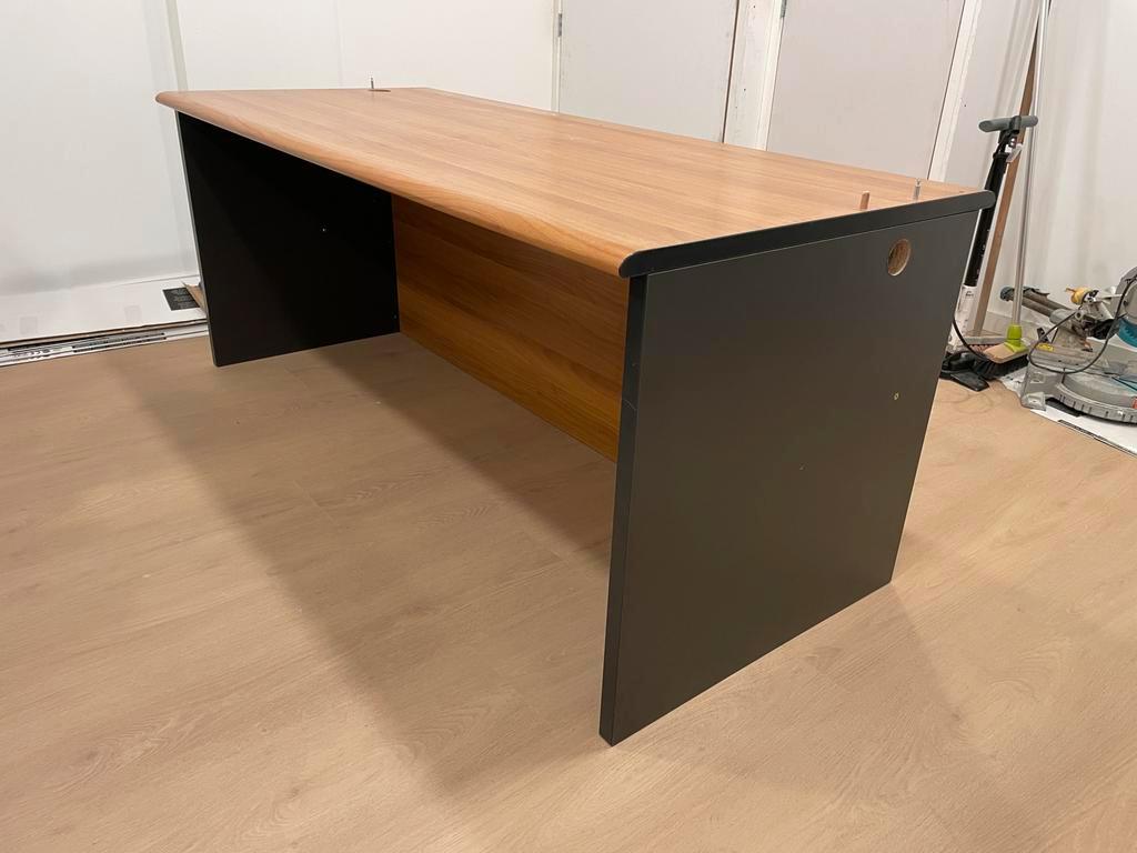 Gratis Bureau - Snel Ophalen!