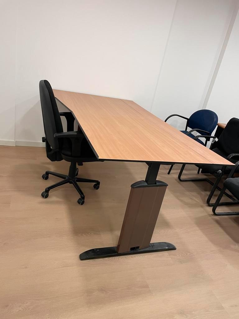 Gratis bureau - snel ophalen!