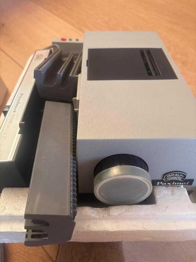 Diaprojector Paximat 1700 - Keurig!