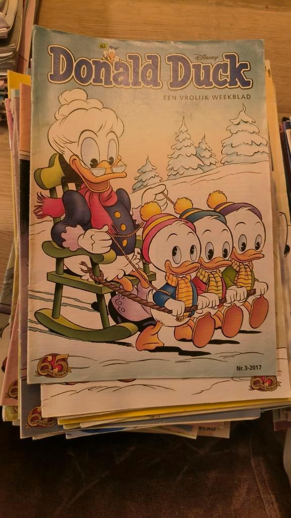 GRATIS stapeltje Donald ducks, ongeveer 100 stuks